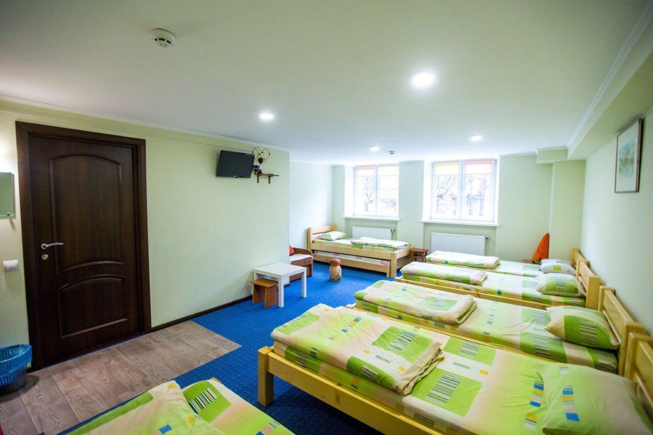 Apart Hotel Avinos Lviv Buitenkant foto