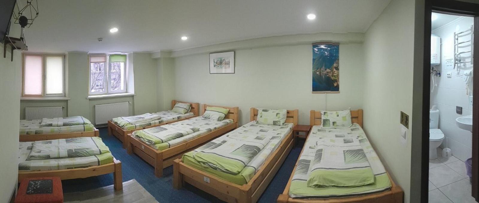 Apart Hotel Avinos Lviv Buitenkant foto